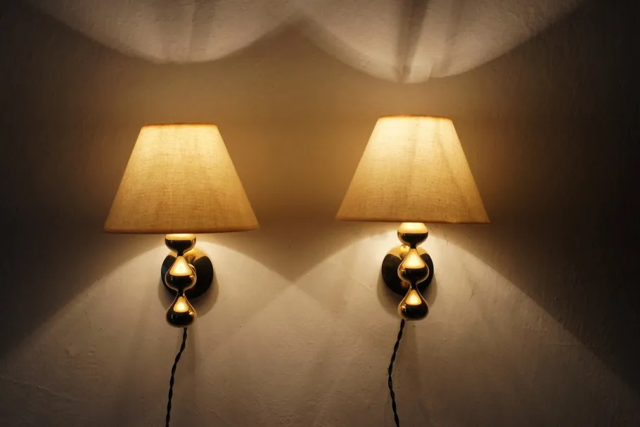 Online Pamono 24 Carat Gold Plated Teardrop Wall Lamps by Hugo Asmussen, Denmark, 1970s, Set of 2