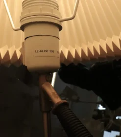 Online Pamono 306 Wall Lamp in Brass with Original Lampshade by Kaare Klint for Le Klint, 1940s