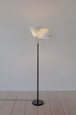 Hot Pamono A810 Floor Lamp by Alvar Aalto for Valaistustyö, Finland, 1950s