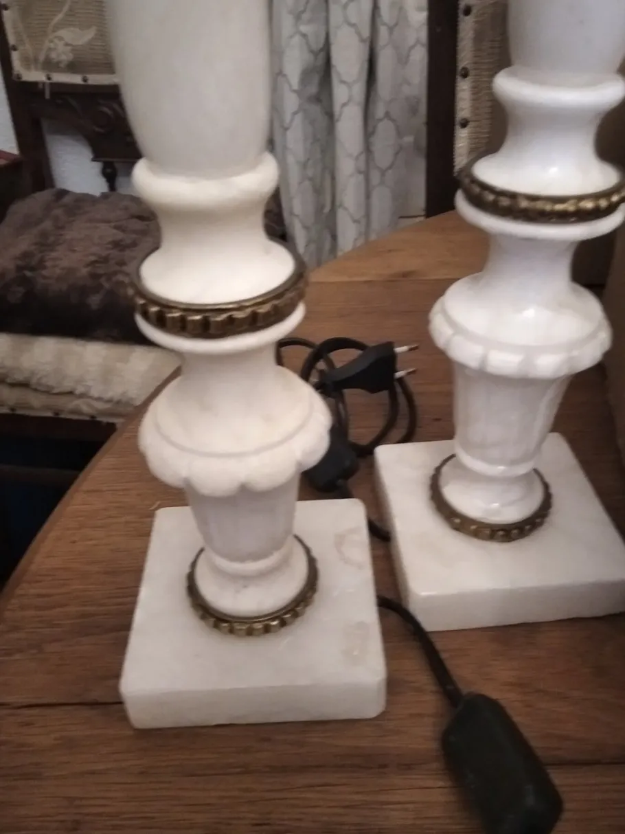Pamono Alabaster Marble Column Lamps with Brass Ornaments, 1930s, Set of 2