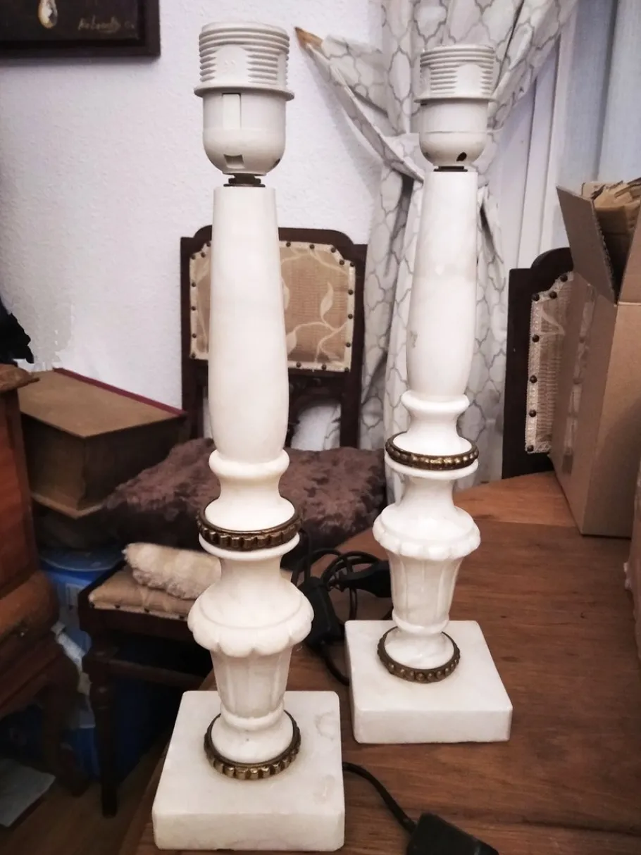 Pamono Alabaster Marble Column Lamps with Brass Ornaments, 1930s, Set of 2