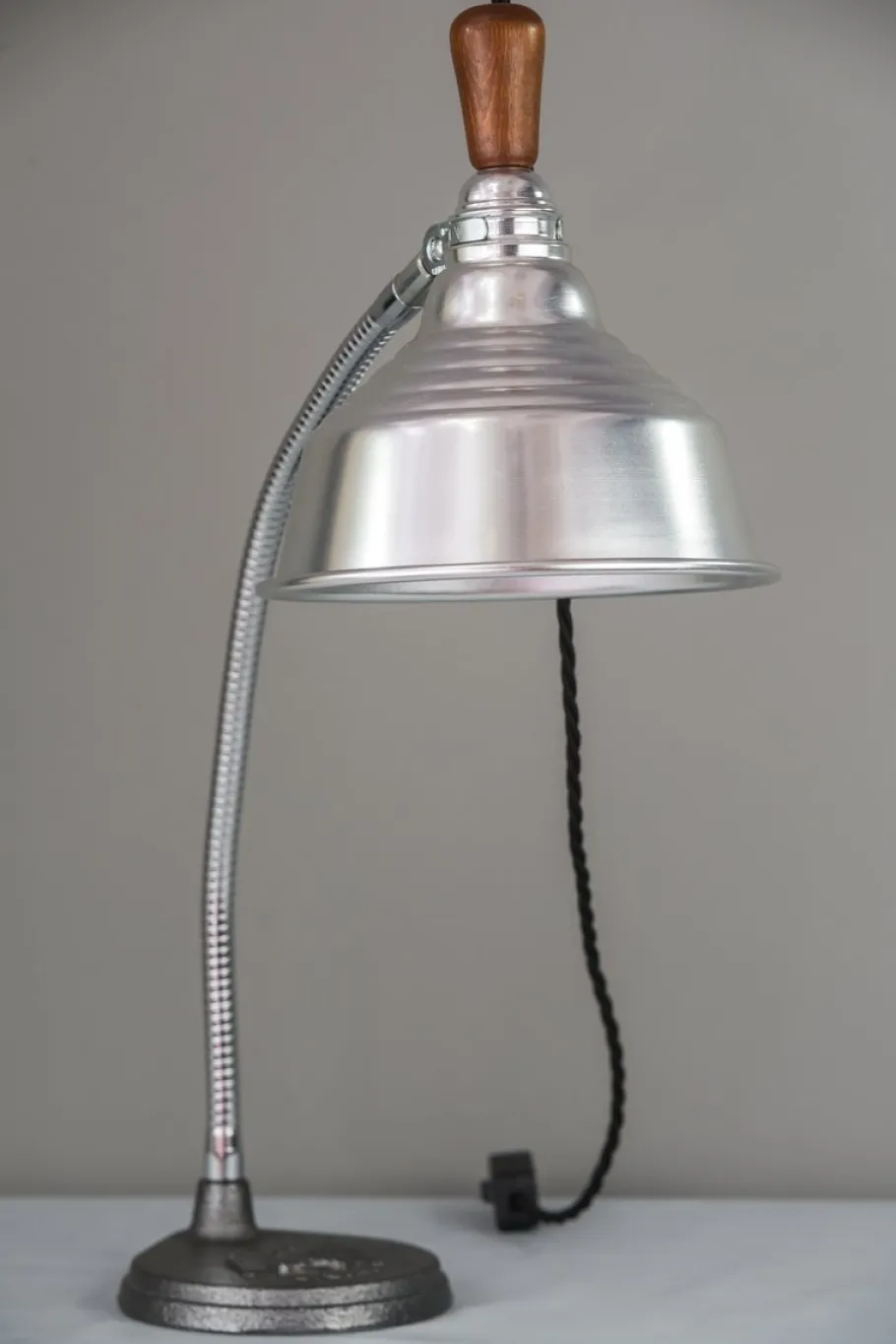 Discount Pamono American Table Lamp, 1940s