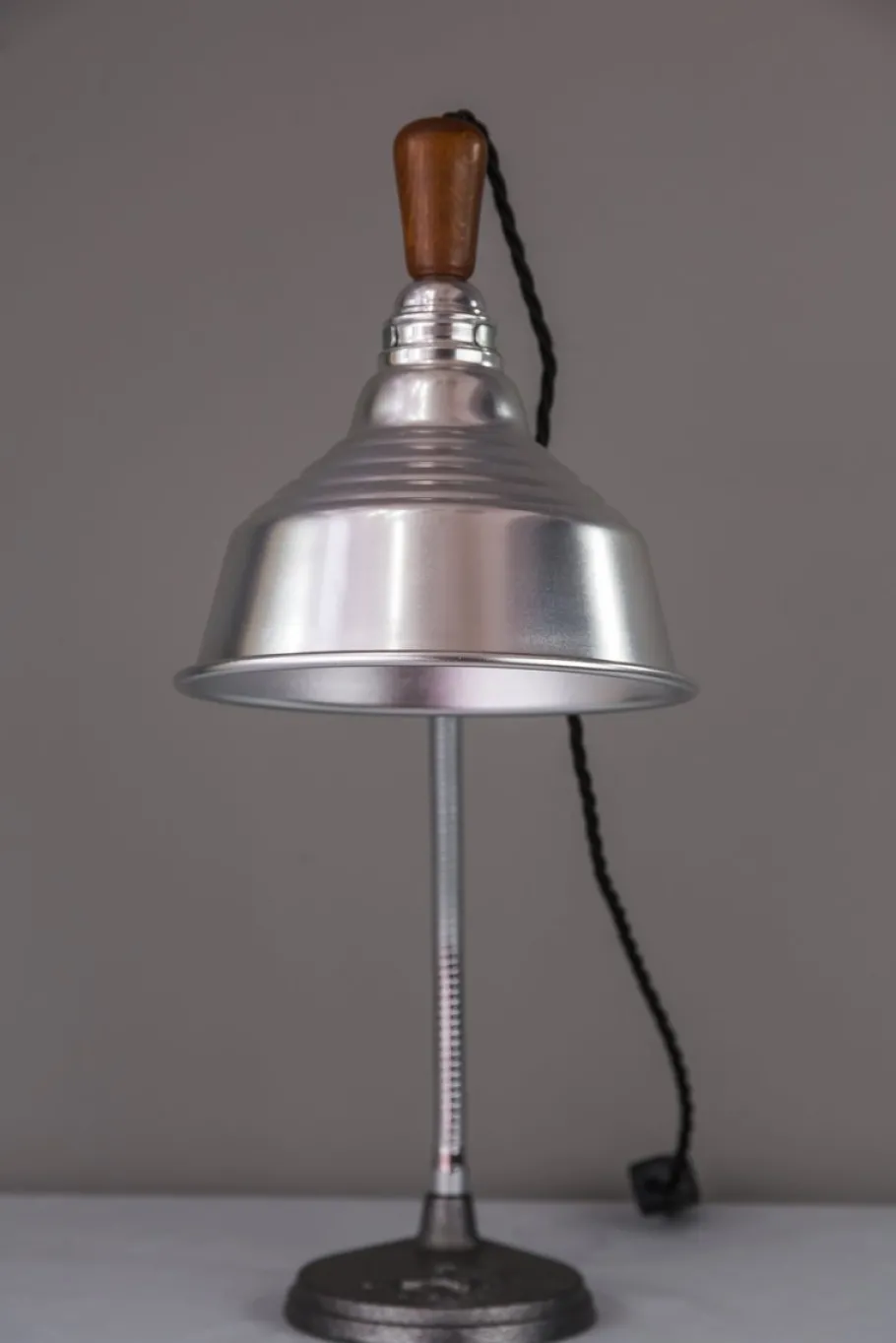 Discount Pamono American Table Lamp, 1940s