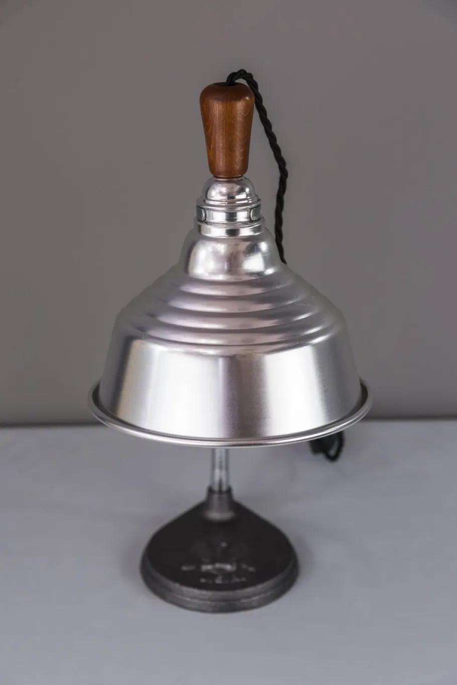Discount Pamono American Table Lamp, 1940s