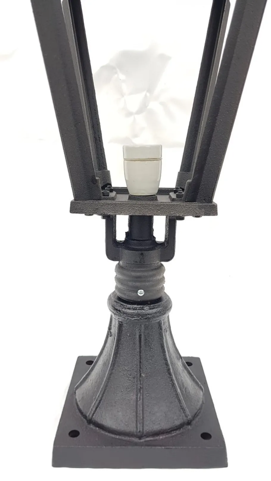 Discount Pamono Antique Classic Victorian Cast Iron Pillar Lamp Lantern on Base Outdoor Lamp