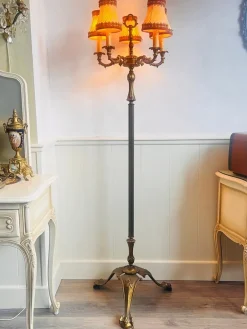 Online Pamono Antique Floor Lamp in Bronze
