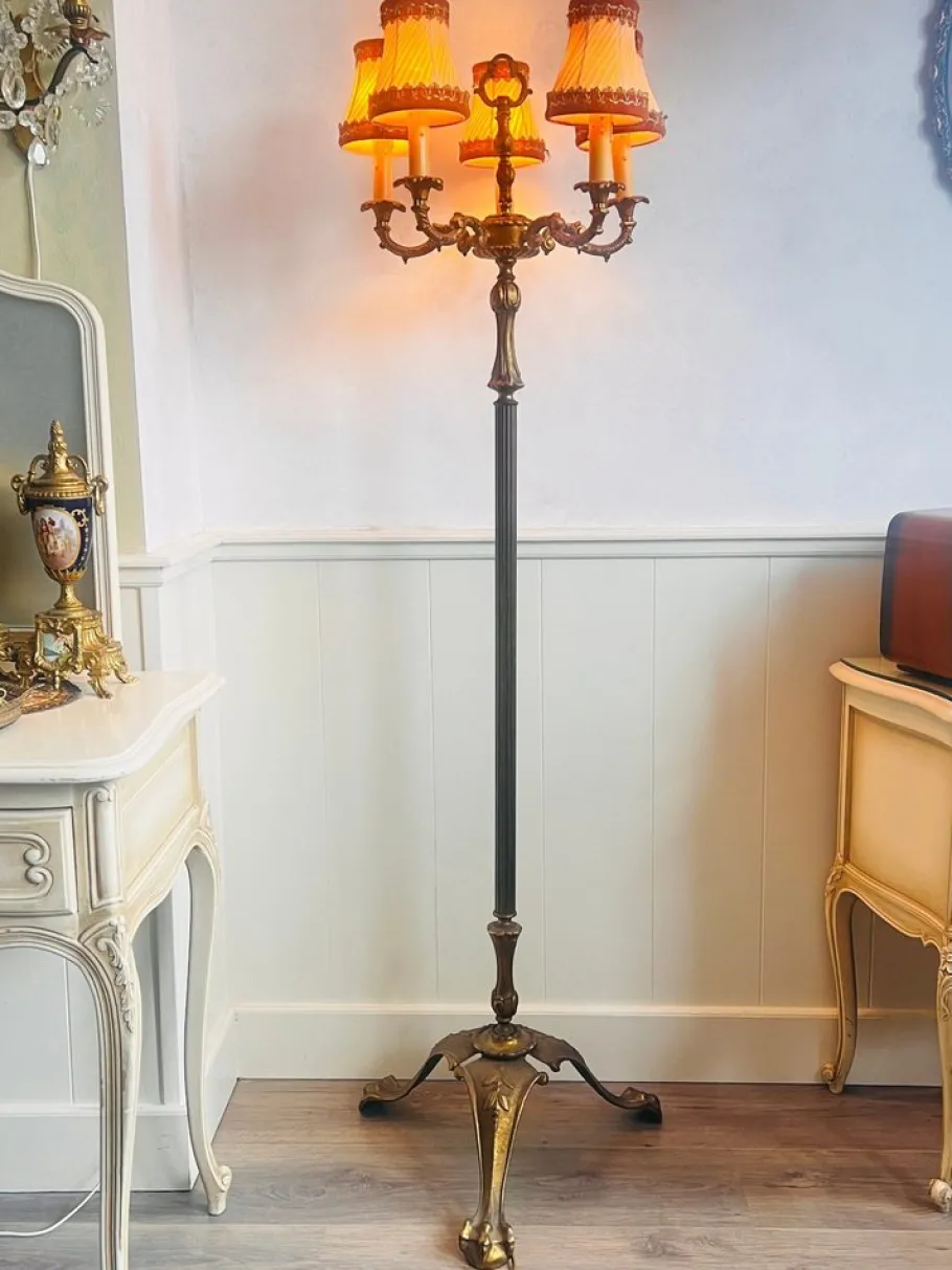 Online Pamono Antique Floor Lamp in Bronze