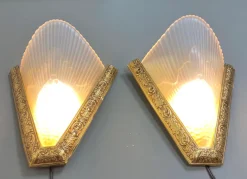 New Pamono Antique French Art Deco Style Brass & Glass Wall Lights, 1920s, Set of 2