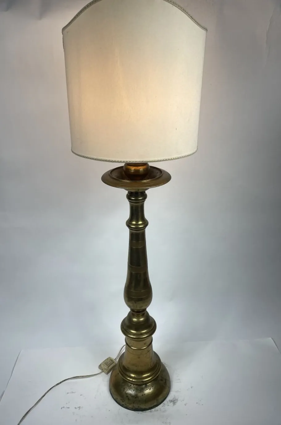 Online Pamono Antique French Floor Lamp in Golden Bronze, 19th Century