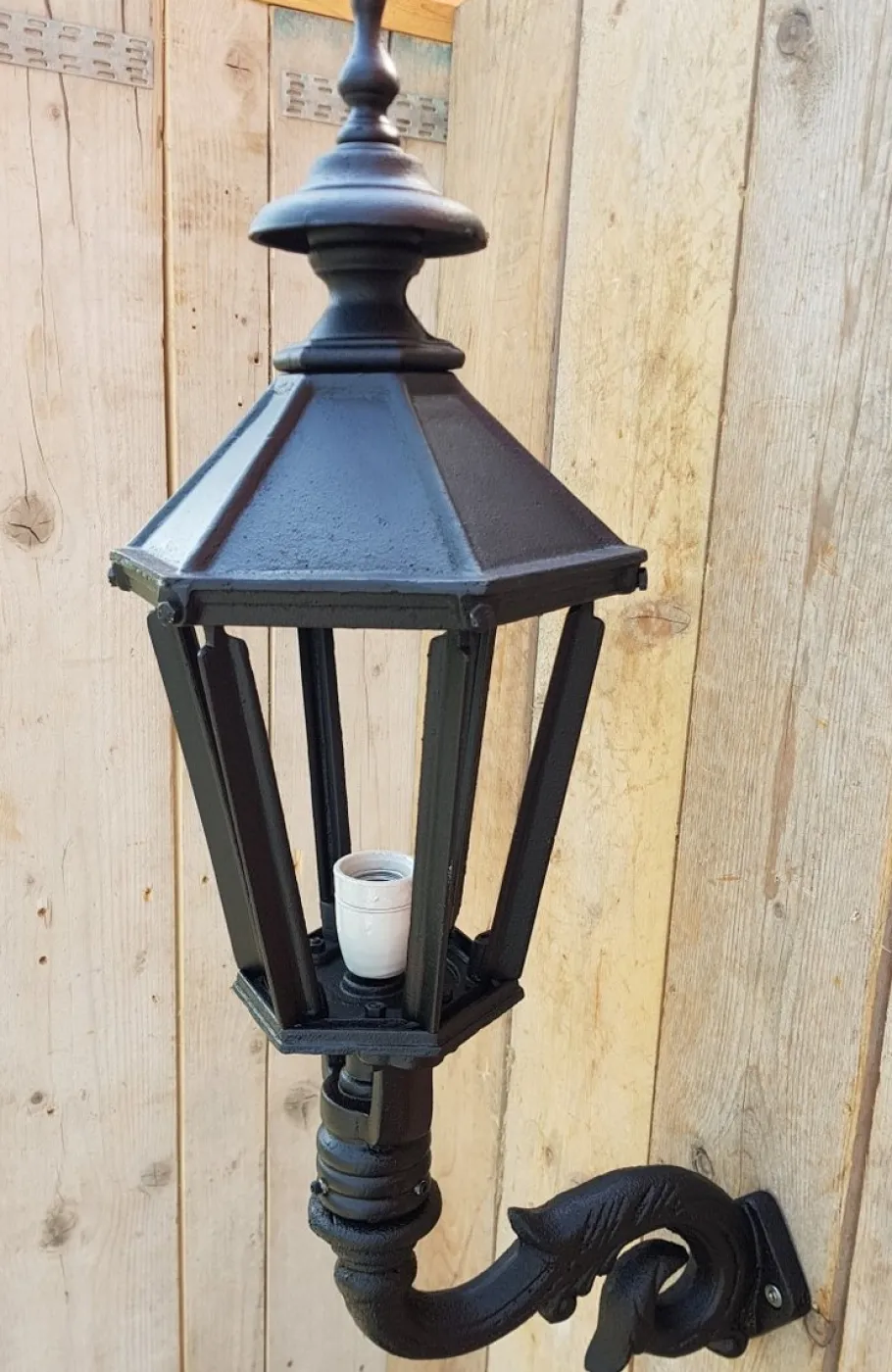 Best Pamono Antique Hexagon Cast Iron Wall Lantern