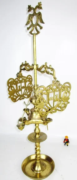 Online Pamono Antique Renaissance-Style Spanish Oil Lamp