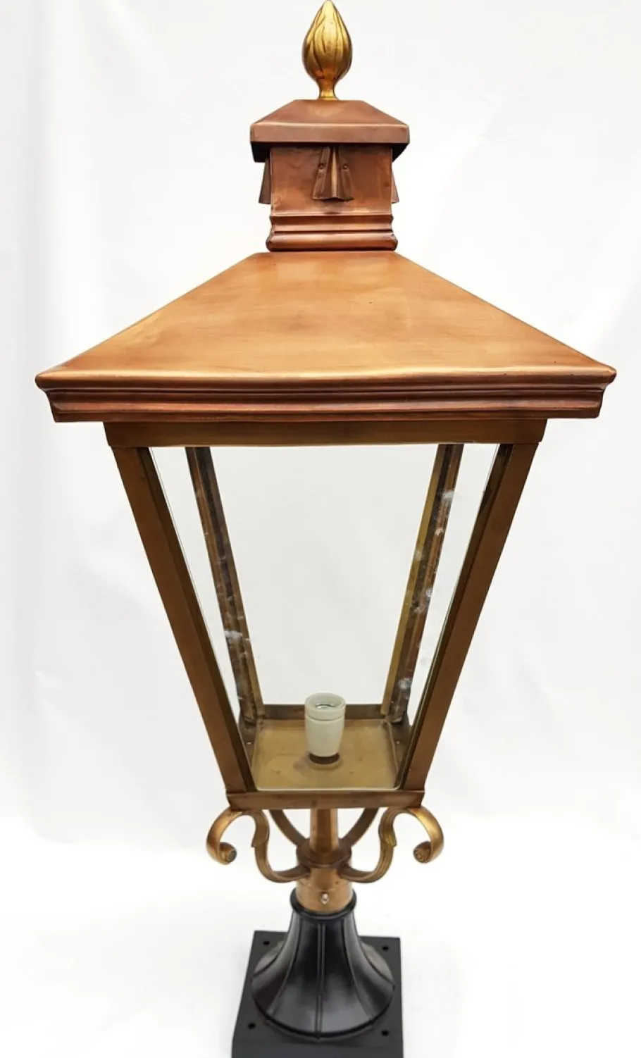 New Pamono Antique Victorian Classic Copper Pillar Lamp Lantern on Base Outdoor Lamp
