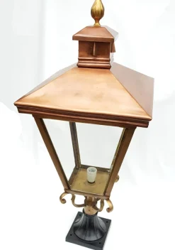New Pamono Antique Victorian Classic Copper Pillar Lamp Lantern on Base Outdoor Lamp