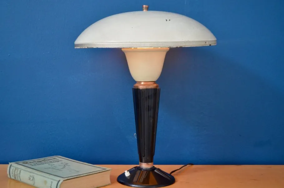 Discount Pamono Art Deco 320 Table Lamp from Jumo