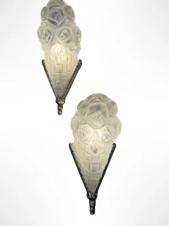 Discount Pamono Art Deco Bouquets aux Roses Wall Lights from Verrerie d'Art Degué, 1930s, Set of 2