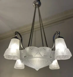 Discount Pamono Art Deco Chandelier with Tulips and Polylobed Basin by Müller Frères Lunéville, 1925