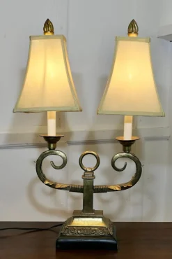 Sale Pamono Art Deco Hollywood Regency Twin Toleware Table Lamp, 1960s