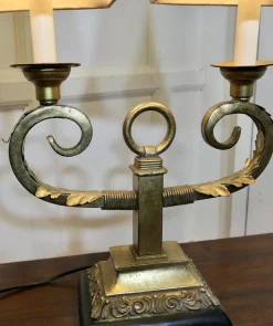 Sale Pamono Art Deco Hollywood Regency Twin Toleware Table Lamp, 1960s