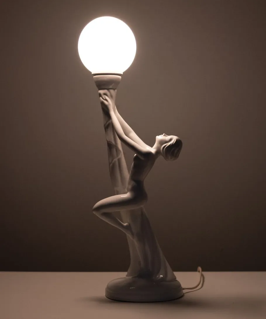 Online Pamono Art Deco Italian White Ceramic Naked Woman Lamp, 1970s