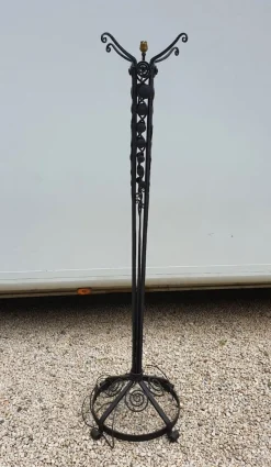 Online Pamono Art Deco Lamp in Forged Iron and Red Stained Glass, 1930