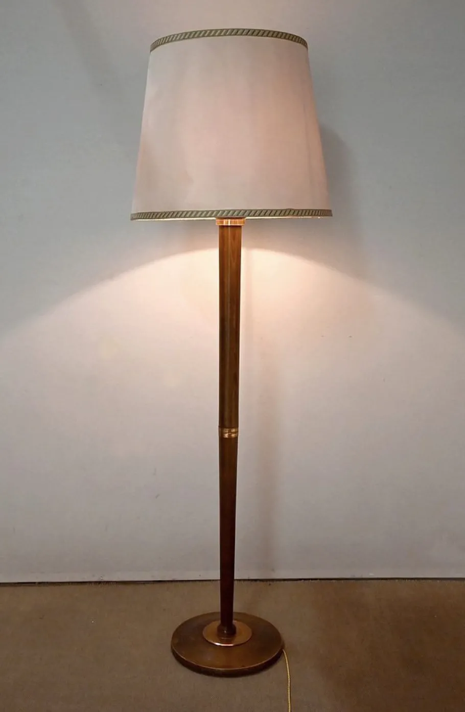 Hot Pamono Art Deco Lamp in Varnished Beech, 1940