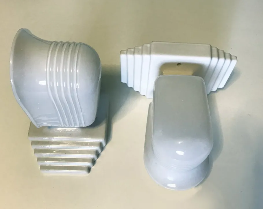 Online Pamono Art Deco Opaline Glass and Porcelain Sconce from Roca, 1920s