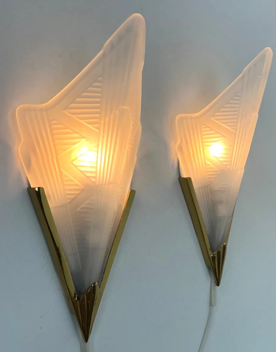 Clearance Pamono Art Deco Style Triangle Glass Brass Wall Lights Sconces, Sweden, 1980s, Set of 2
