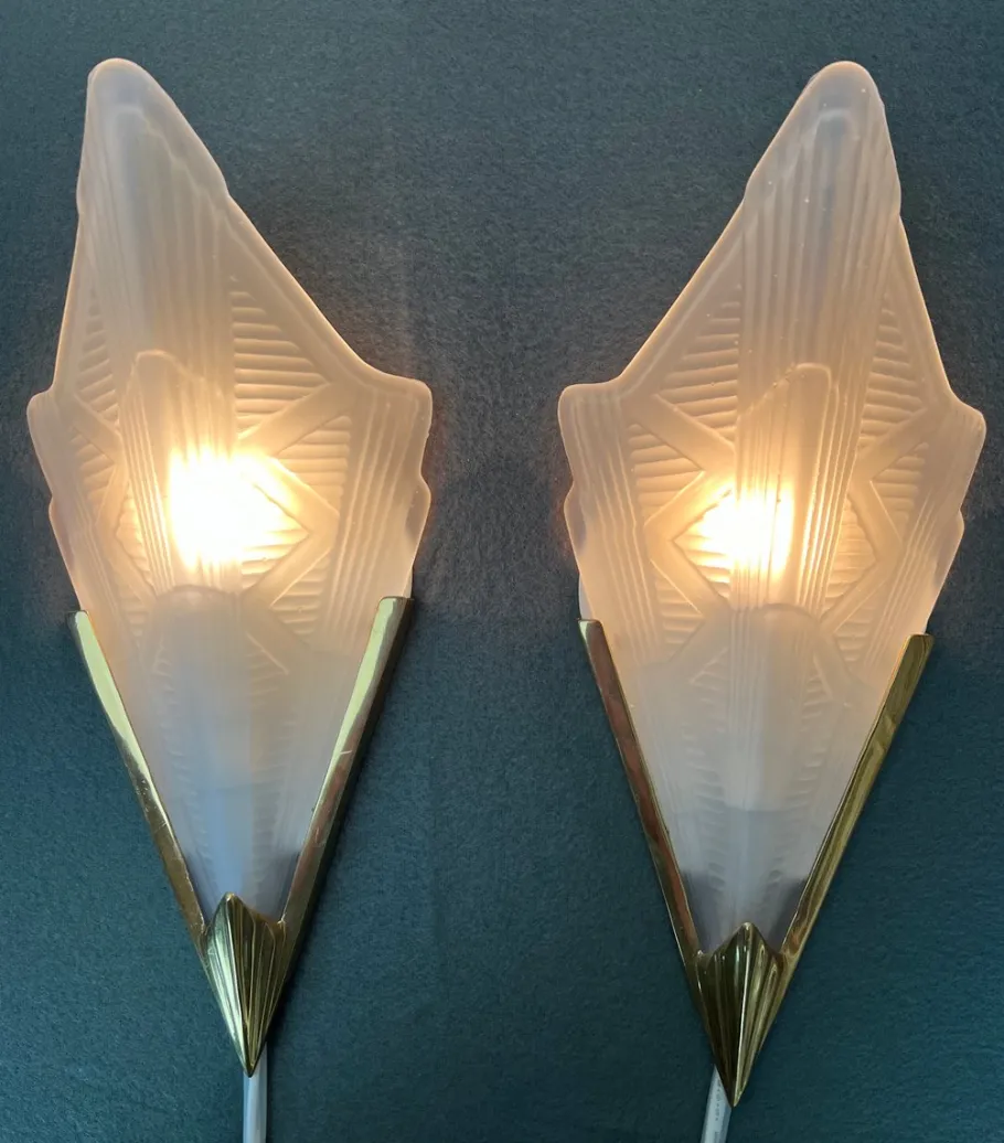 Clearance Pamono Art Deco Style Triangle Glass Brass Wall Lights Sconces, Sweden, 1980s, Set of 2