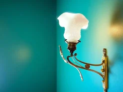 Hot Pamono Art Nouveau Style Brass and Frosted Glass Tulips Wall Lights, 1960s, Set of 2