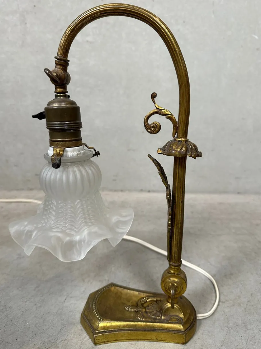 Sale Pamono Art Nouveau Table Lamp in Brass