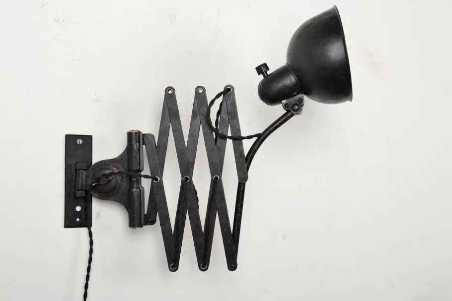 Online Pamono Bauhaus Model #6614 Scissor Wall Lamp from Kaiser Idell / Kaiser Leuchten, 1930s