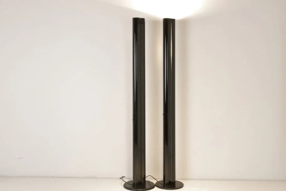 Clearance Pamono Black Megaron Floor Lamps by Gianfranco Frattini for Artemide, Italy, 1979, Set of 2
