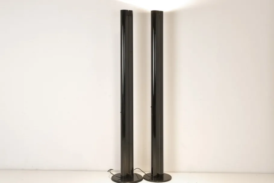 Clearance Pamono Black Megaron Floor Lamps by Gianfranco Frattini for Artemide, Italy, 1979, Set of 2
