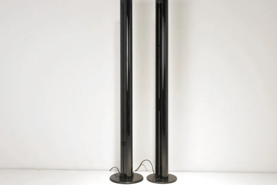 Clearance Pamono Black Megaron Floor Lamps by Gianfranco Frattini for Artemide, Italy, 1979, Set of 2