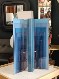Sale Pamono Blue Acrylic Glass Skyline Table Lamp from New Lamp, Italy, 1970s