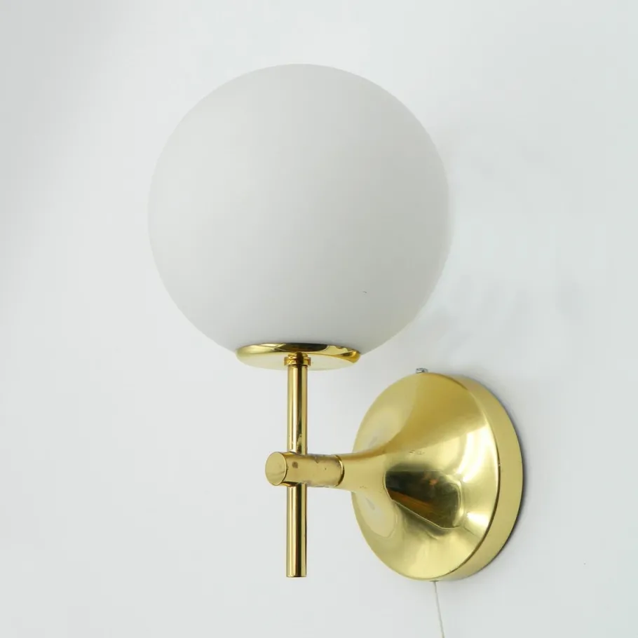 Online Pamono Brass Wall Light by E. R. Nele for Temde, Switzerland