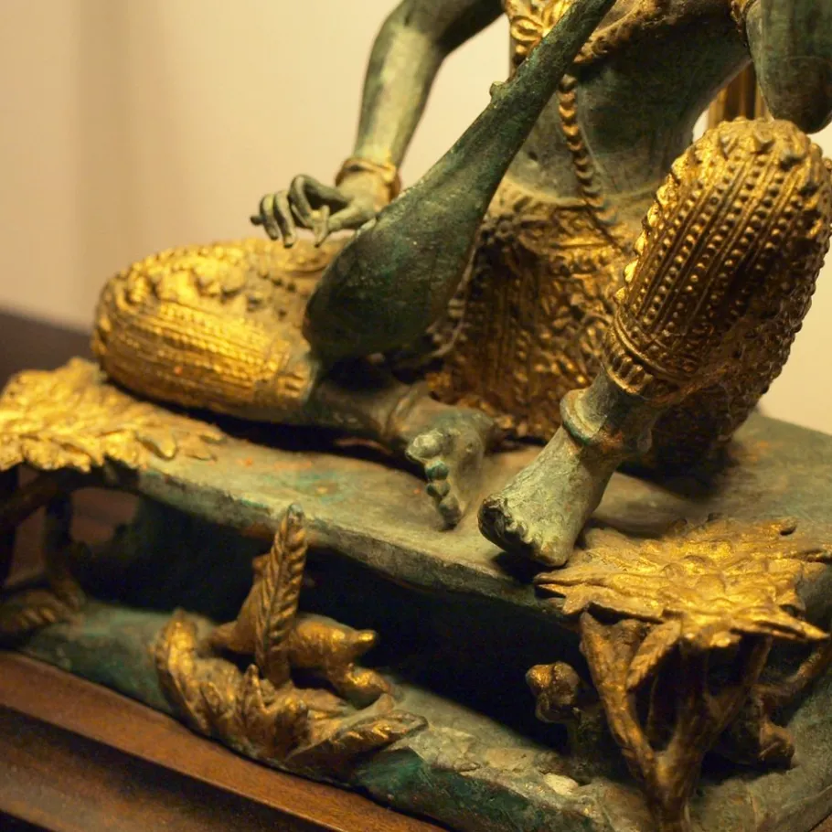 Discount Pamono Bronze Table Lamp of Prince Phra Aphai Man Playing Jakhee, Thailand, 1970s