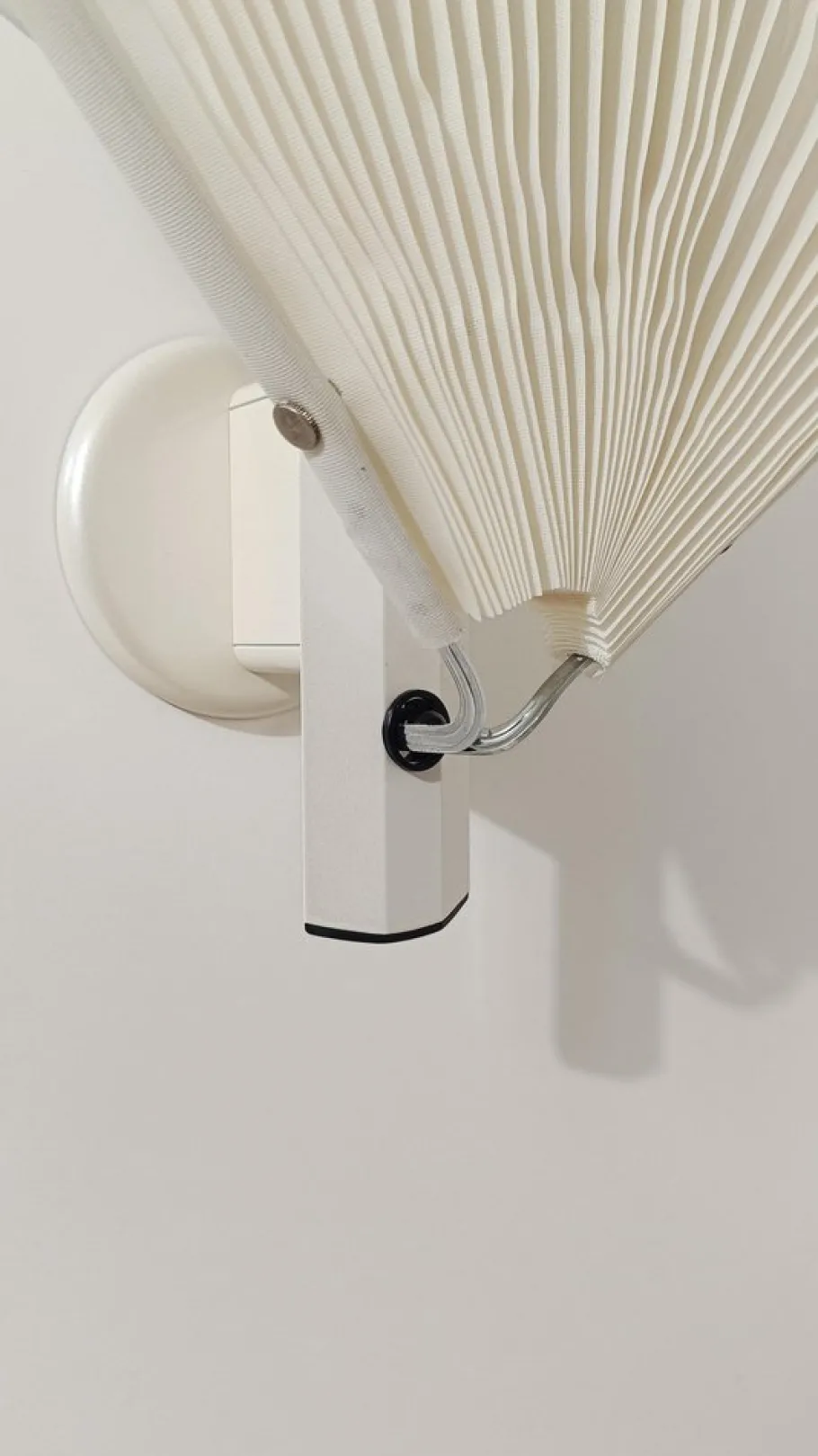 Online Pamono Butterfly Wall Lamp Sconce by Afra and Tobia Scarpa for Flos, Italy, 1980s