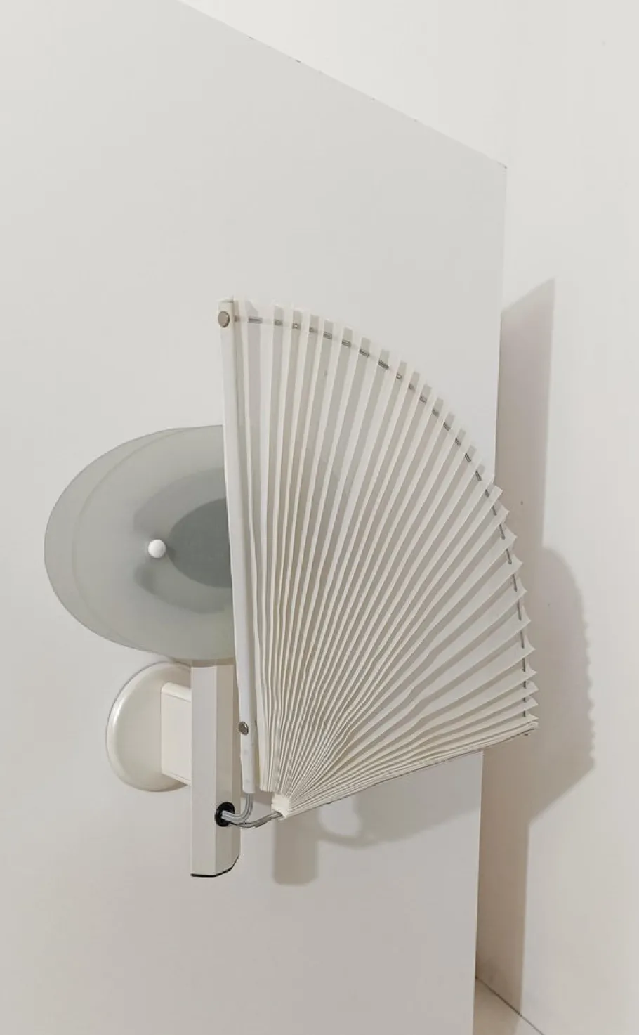 Online Pamono Butterfly Wall Lamp Sconce by Afra and Tobia Scarpa for Flos, Italy, 1980s