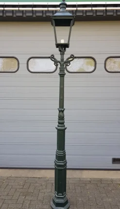 Outlet Pamono Cast Iron Lamp Post M2 with Cast Iron Square Lantern