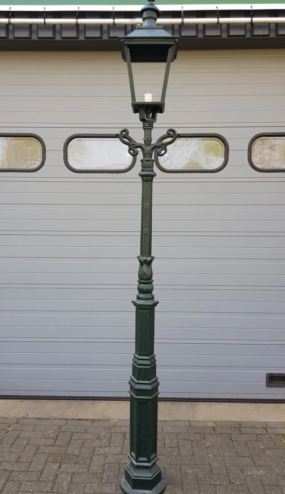 Outlet Pamono Cast Iron Lamp Post M2 with Cast Iron Square Lantern