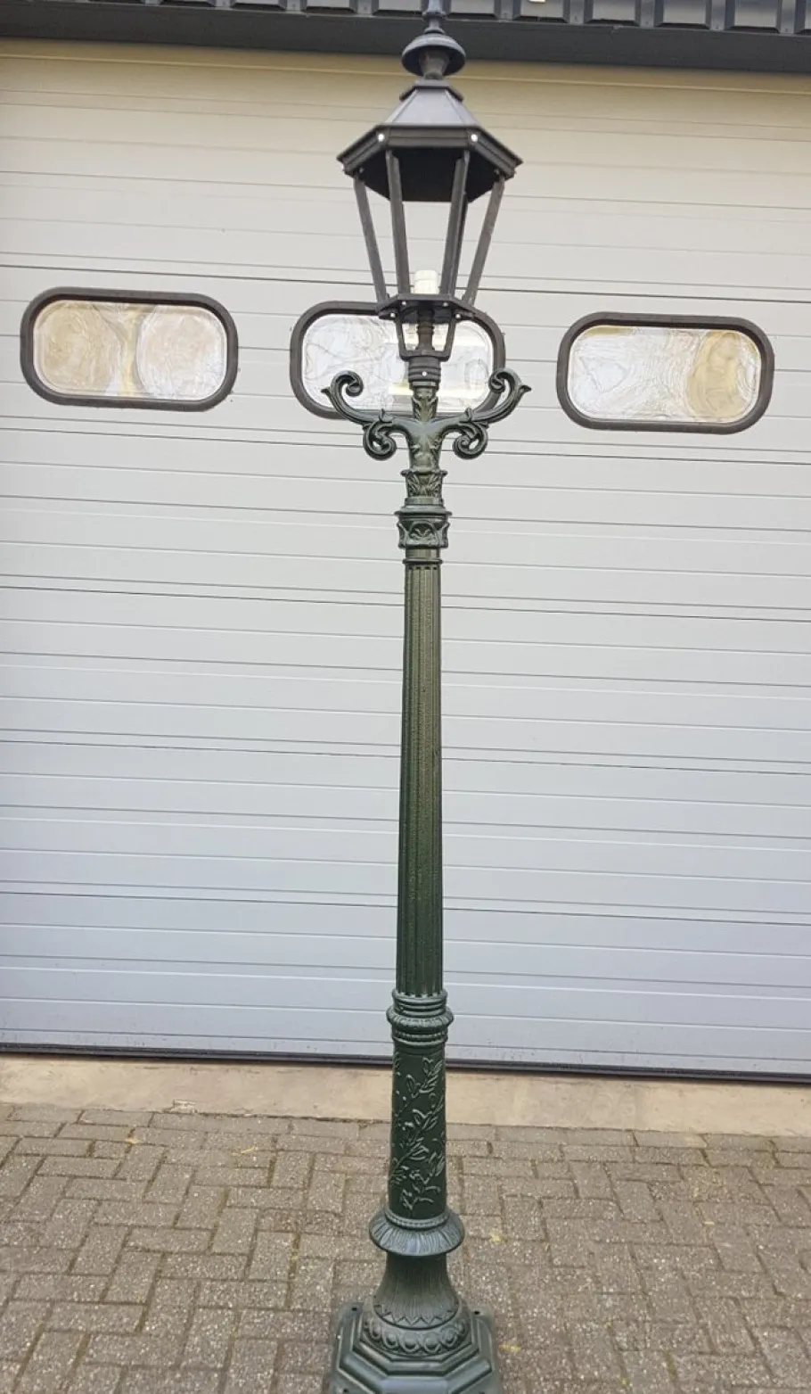 New Pamono Cast Iron Lamp Post Romantica with Hexagon Cast Iron Lantern