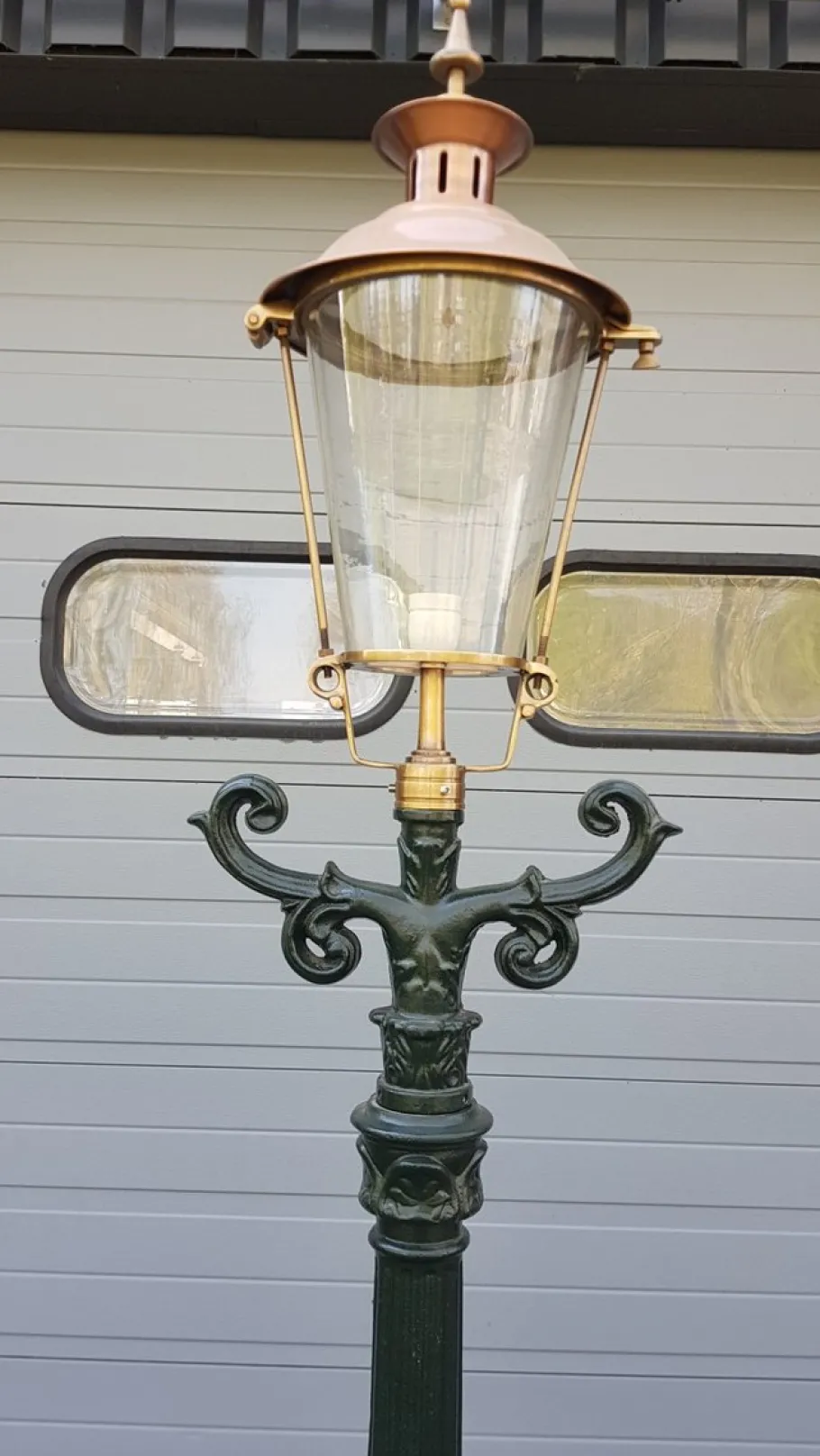 Outlet Pamono Cast Iron Lamp Post Romantica with Round Copper Lantern