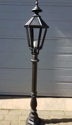 Pamono Cast Iron Lamp Post with Hexagon Cast Iron Lantern