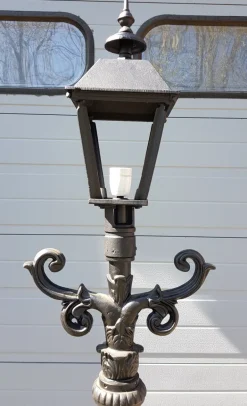 Online Pamono Cast Iron Lamp Post with Square Cast Iron Lantern