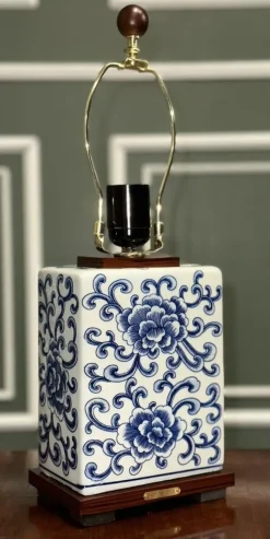 Sale Pamono Chinese Style Blue and White Porcelain Table Lamps from Ralph Lauren, Set of 2