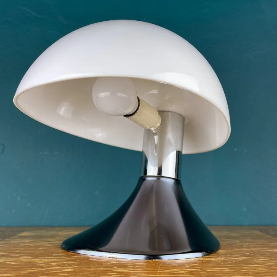 New Pamono Cobra Table Lamp attributed to Guzzini, Italy, 1960s