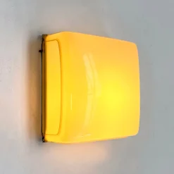 Sale Pamono Cream Cnosso Wall Lamp by Angelo Mangiarotti for Artemide, 1960s