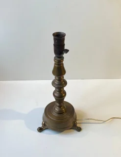 Discount Pamono Danish Bronze Lion Paw Table Lamp with Pink Shade, 1930s