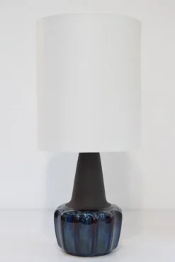 Outlet Pamono Danish Modern Blue Ceramic 1051 Table Lamp by Einar Johansen for Søholm, 1960s